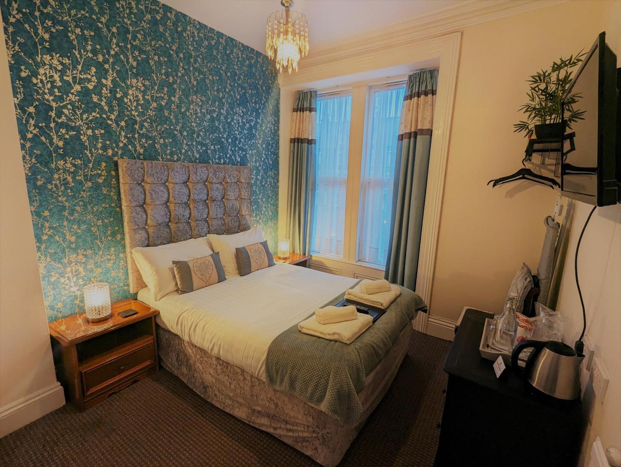 The Senarth Bed and Breakfast Llandudno Exteriör bild