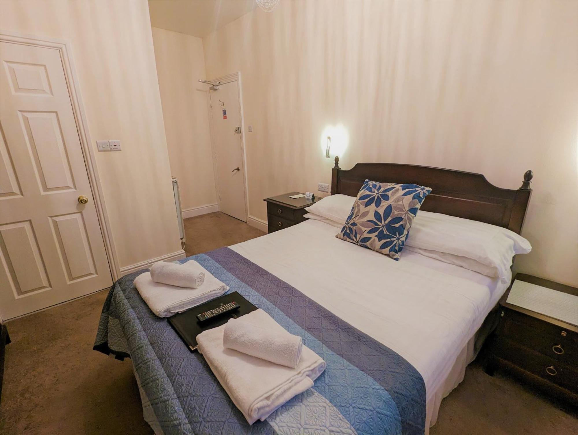 The Senarth Bed and Breakfast Llandudno Exteriör bild