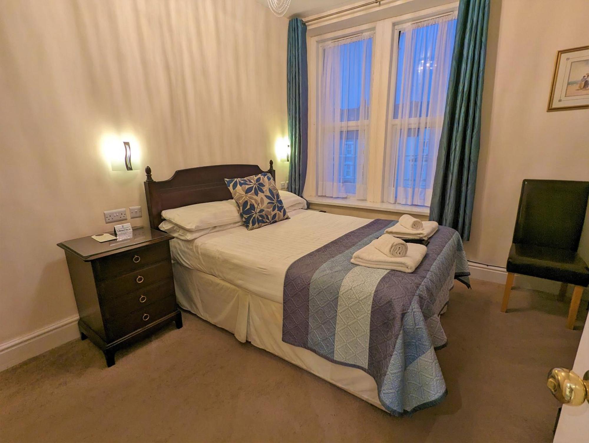 The Senarth Bed and Breakfast Llandudno Exteriör bild